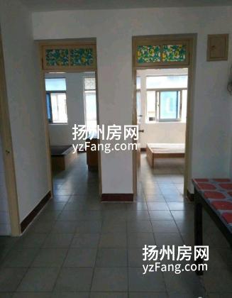 江苏省扬州市新城花园兰香苑 两室朝南，客厅有窗，楼层好